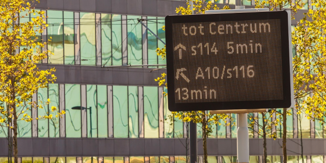 Smart City Hubs
